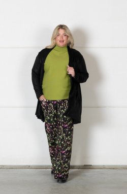 Gilet: 223.80 Pull: 222.85 Pantalone: 223.70