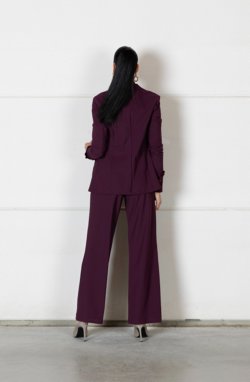 Giacca: SC.S.009 Camicia: SC.018A Pantalone: SC.S.046