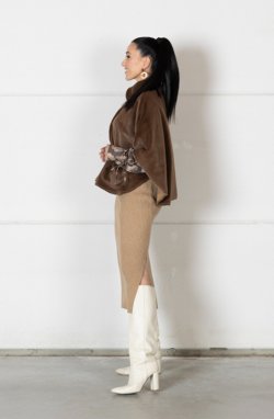 Cape 01 Camicia: 228.63 Gonna: 222.84