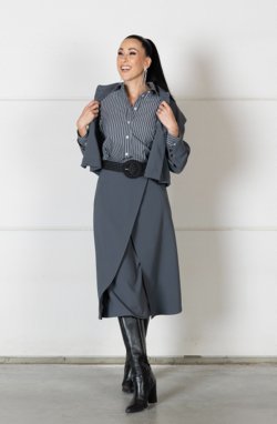 Giacca: 227.13 Camicia: 226.98 Gonna: 227.14