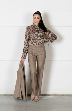 Giacca: 22.8.55 Camicia: 228.63 Pantalone: 228.54