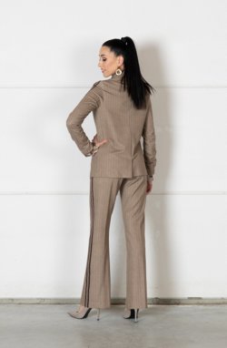 Giacca: 22.8.55 Camicia: 228.63 Pantalone: 228.54