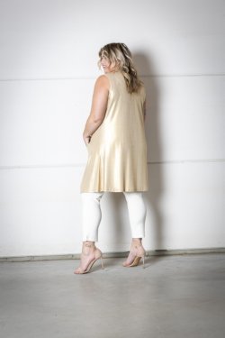 Gilet: 218.23 Top: 218.00 Pantalone: SC.029
