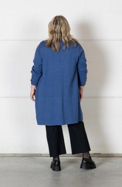 Gilet: 200.0 basic Top: SC.009.BDG Pantalone: SC.048