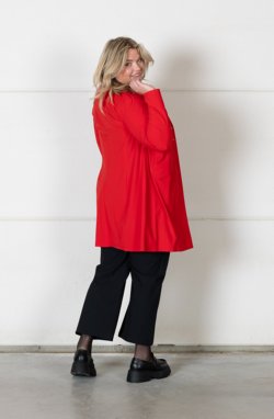 Giacca: SC.006 Top: SC. 009.BDG  Pantalone: SC.048