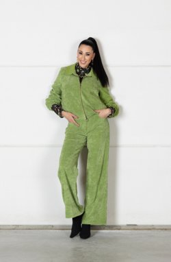 Giacca: 227.70 Top: 228.07 Pantalone: 227.69