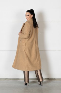 Mantello: 226.82 Pull: 222.90 Pantalone: 228.84