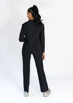 Giacca: SC.009 Maglia: SC.037 Pantalone: SC.037