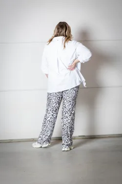 Camicia: SC.019B Maglia: SC.044 Pantalone: 219.34