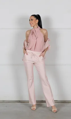 Bomber: 232.92 Camicia: 232.70 Pantalone: 232.97