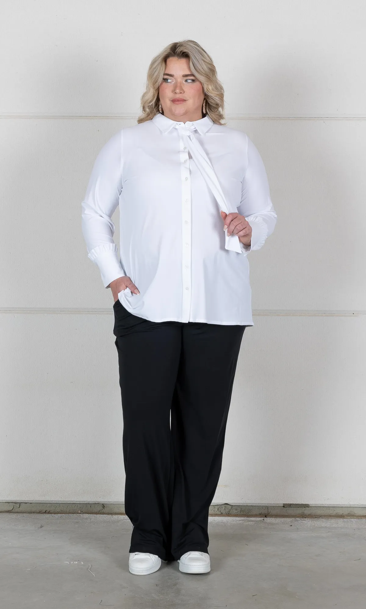 Camicia: SC.018 Pantalone: 230.91