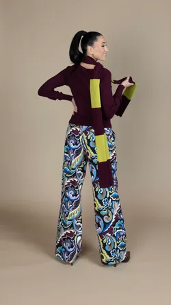 Pull 233.47 Pantalone 236.60 Sciarpa 234.48