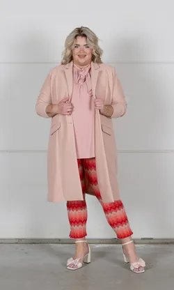 Giacca: Basic.84 Camicia: 230.64 Pantalone:230.31