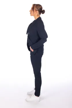 Giacca: SC.009 Maglia: SC.053 Pantalone: SC.040