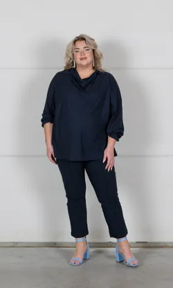 Giacca: 230.84 Maglia: SC.070 Pantalone: SC.S.044