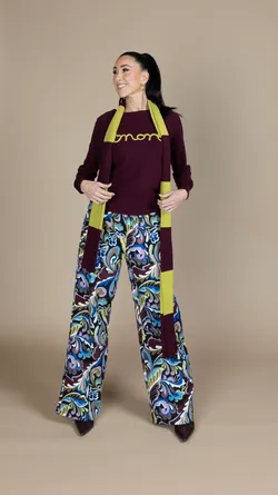 Pull 233.47 Pantalone 236.60 Sciarpa 234.48