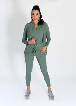 Giacca: SC.010 Maglia: SC.015A Pantalone: SC.040