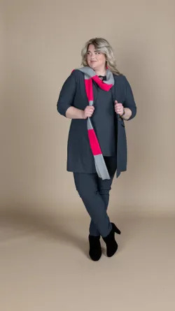 Giacca SC.006 Camicia 234.84 Pantalone SC.003 Sciarpa 233.48