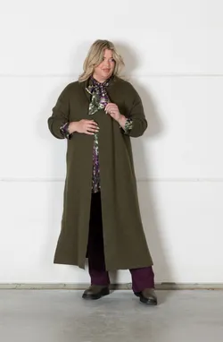 Poncho: 222.88 Tunica: 223.59 Pantalone SC.037