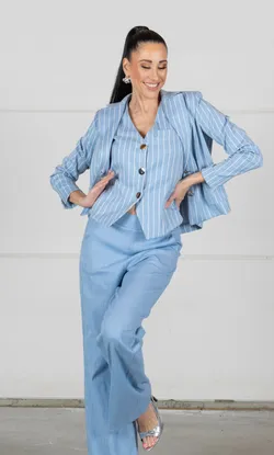 Giacca: 227.13 Camicia: 226.98 Gonna: 227.14