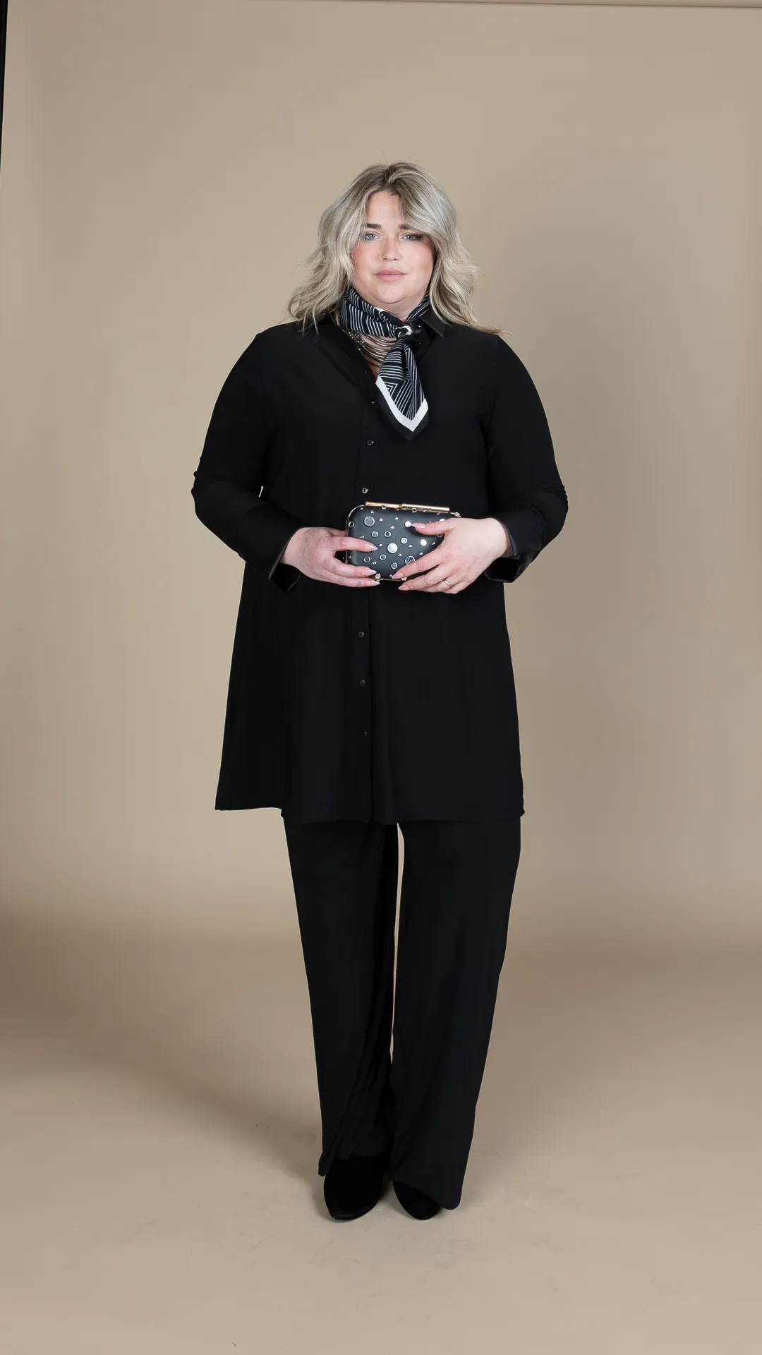 Camicia 235.38 Pantalone Basic.195
