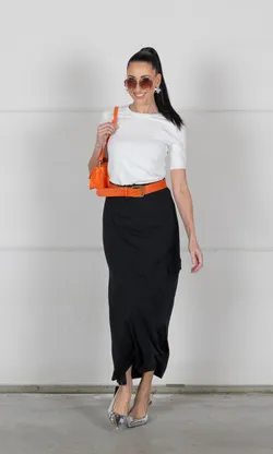 Maglia: 217.08 Gonna: 233.06