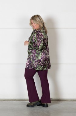 Tunica: 223.59DG Pantalone: SC.S. 025 DG